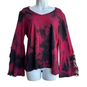 THE PYRAMID COLLECTION Tie-Dye Hippie Top L Red Black Contrast Lace Long Sleeve